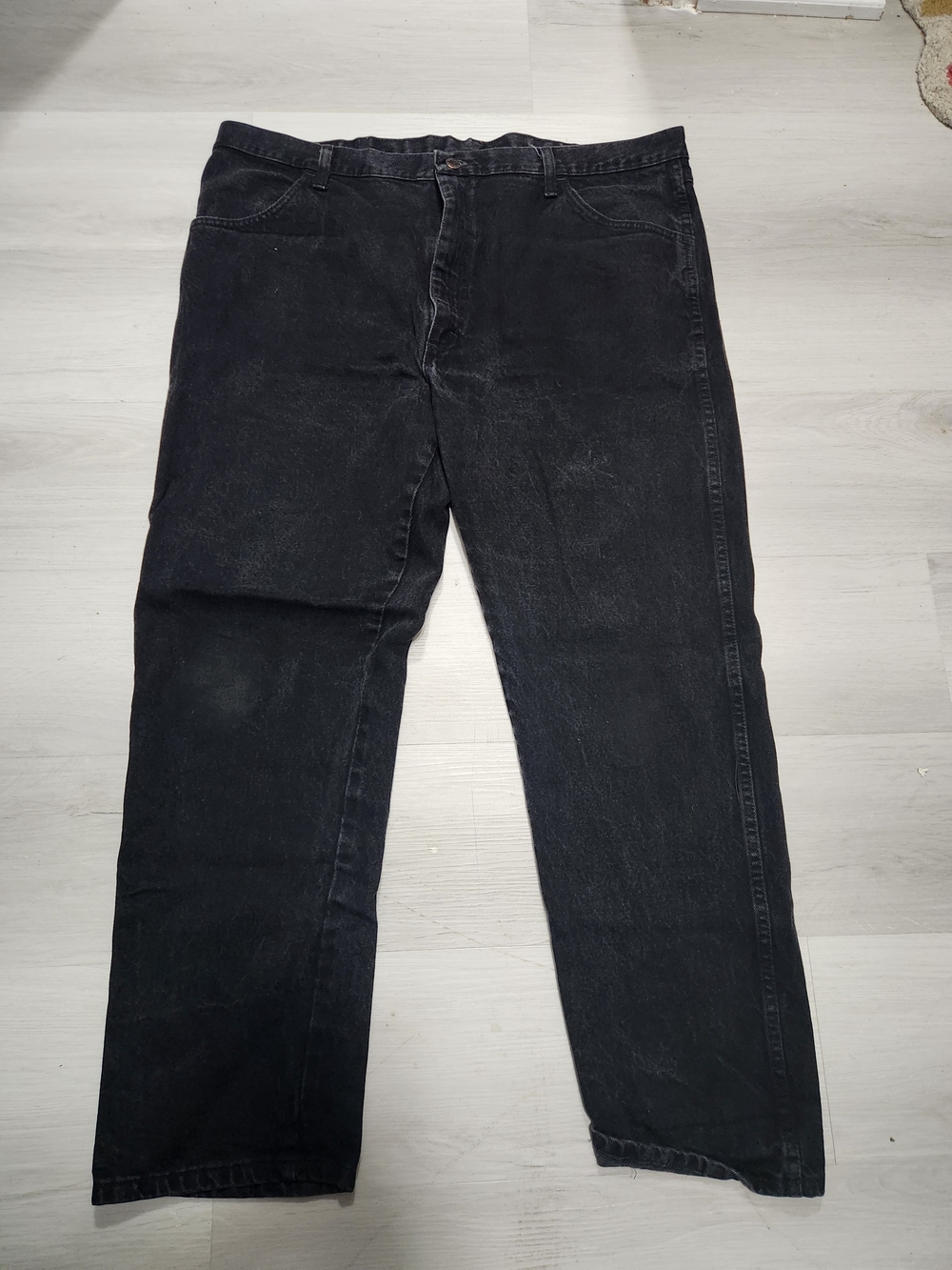 Men's Black Classic Straight Rustler Jeans